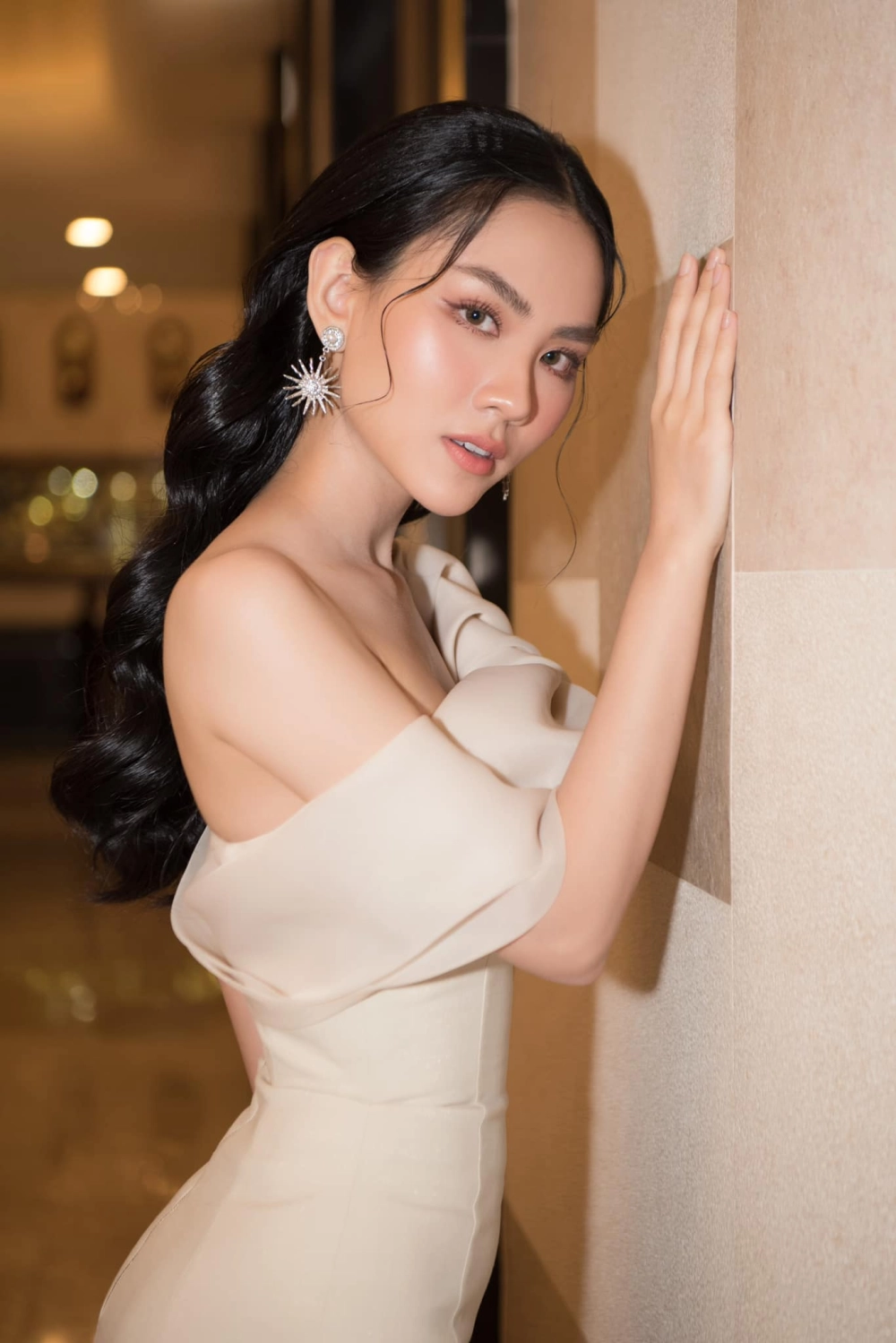 Ảnh gái xinh sexy và những đường cong đốt cháy mọi ánh nhìn