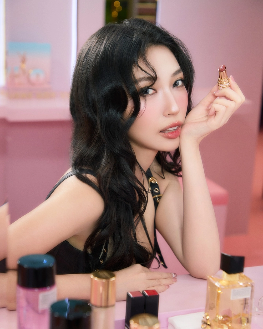 Ảnh gái xinh 16 tuổi và nụ cười tỏa nắng rạng rỡ
