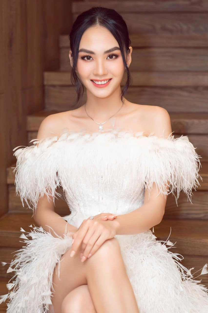 Em gái xinh và nụ cười trong trẻo, đáng yêu