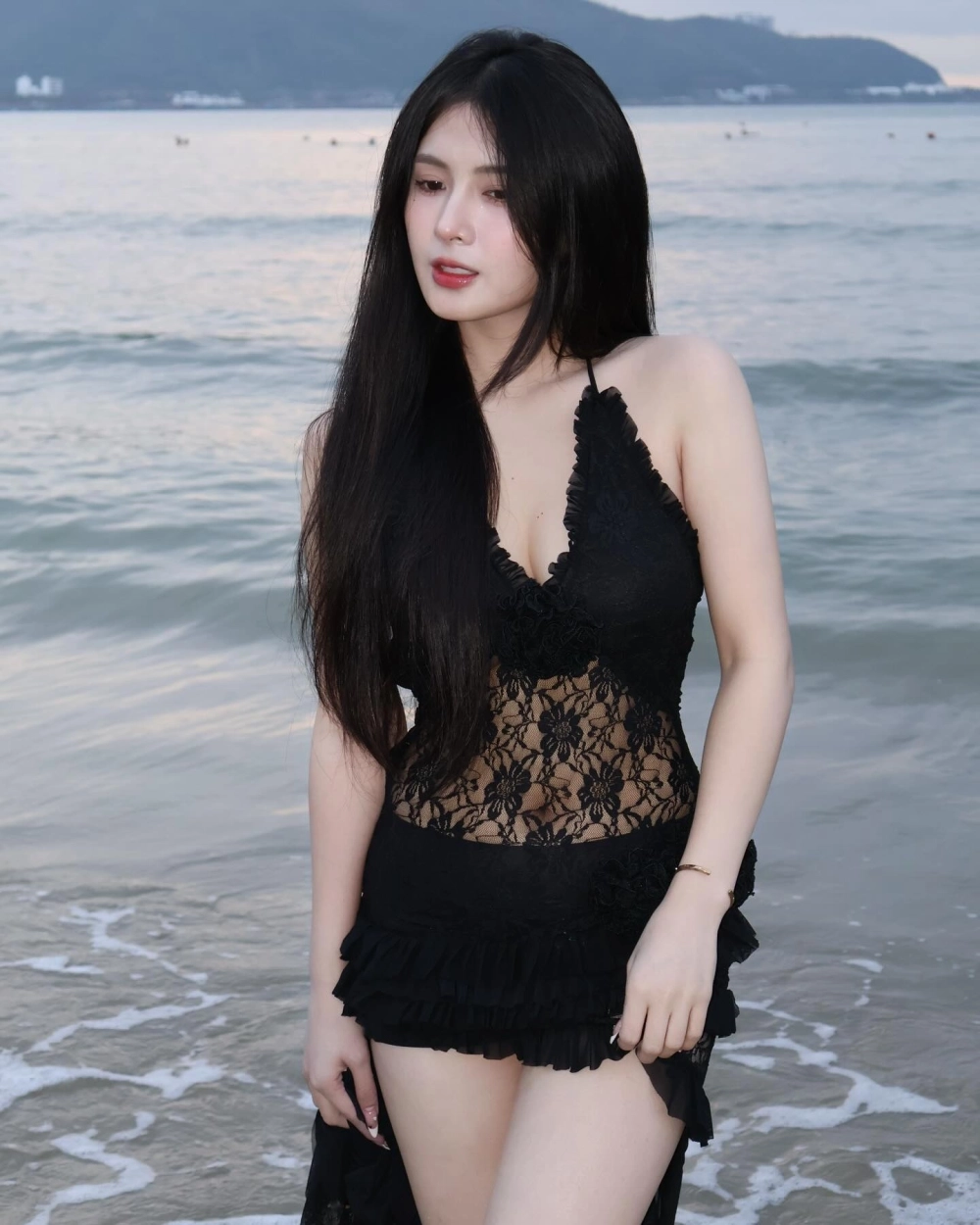 Ảnh gái xinh tiktok bikini và những video bắt trend triệu view