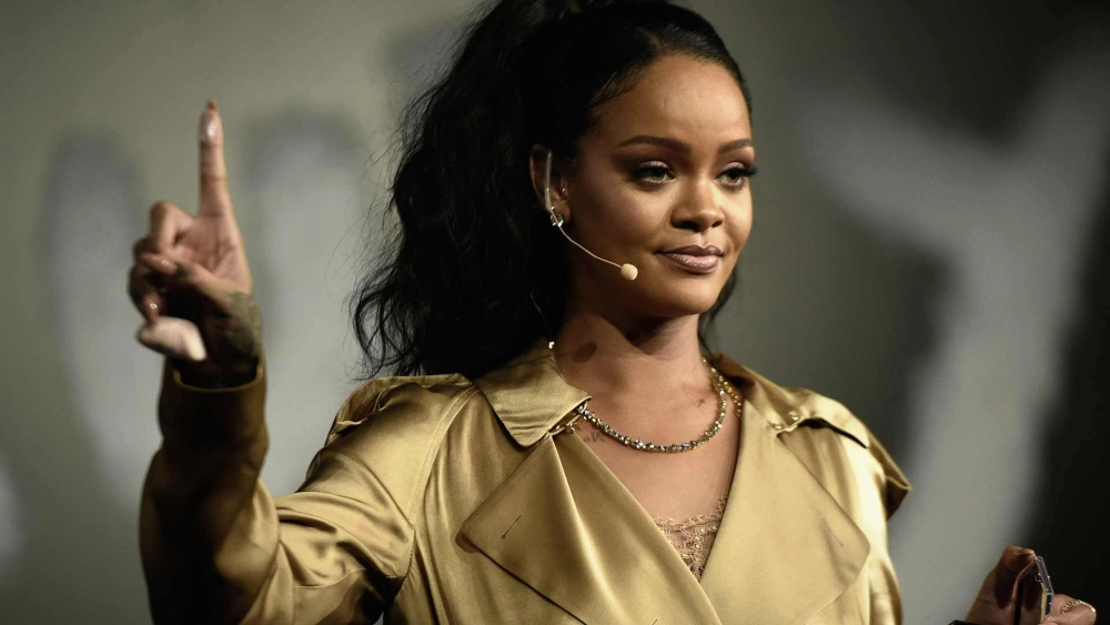 Rihanna biểu tượng thời trang và âm nhạc toàn cầu