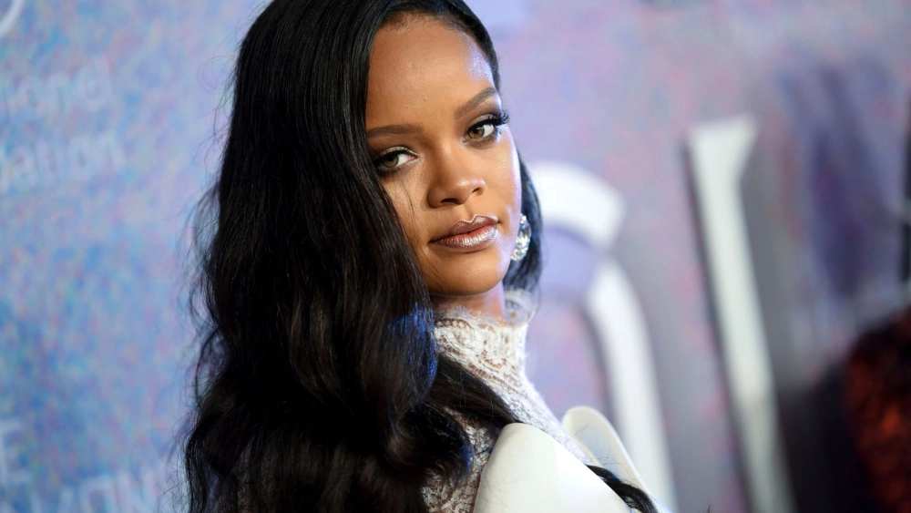 Diamond Rihanna ca khúc tỏa sáng như biểu tượng