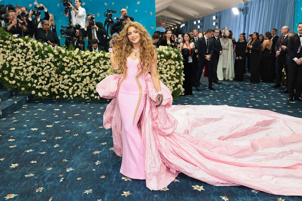 Soltera Shakira ca khúc gây chú ý với giai điệu sôi động