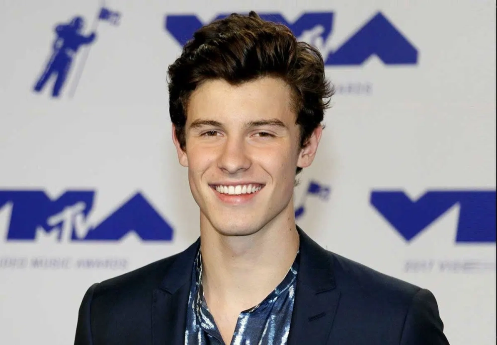 There's nothing holding me back Shawn Mendes ca khúc bùng nổ