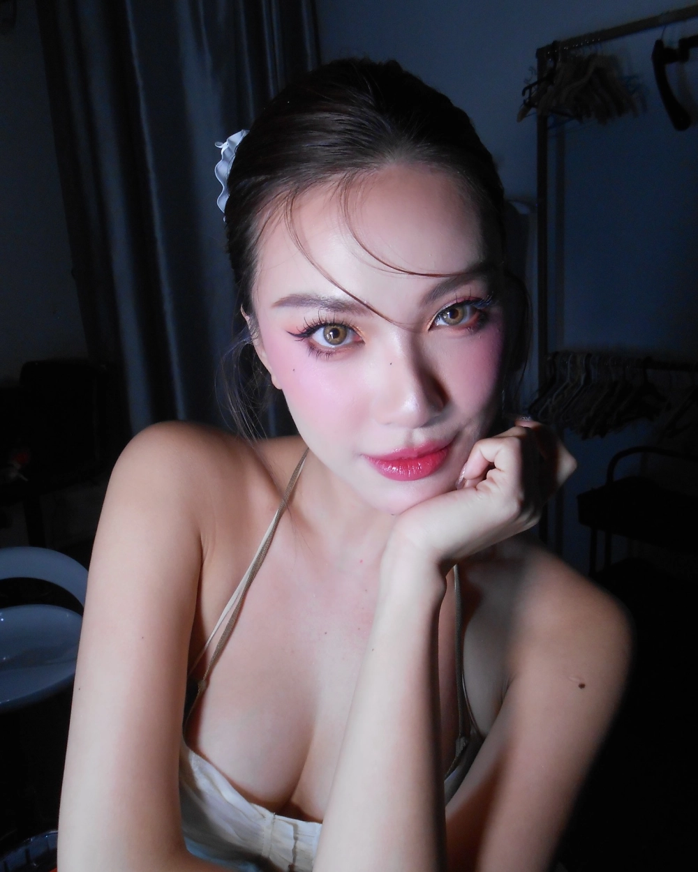 Instagram ảnh gái cute và những tài khoản triệu follow