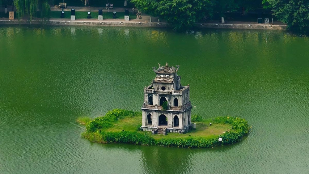 Tận hưởng phong cảnh hồ gươm hà nội tuyệt đẹp tự nhiên