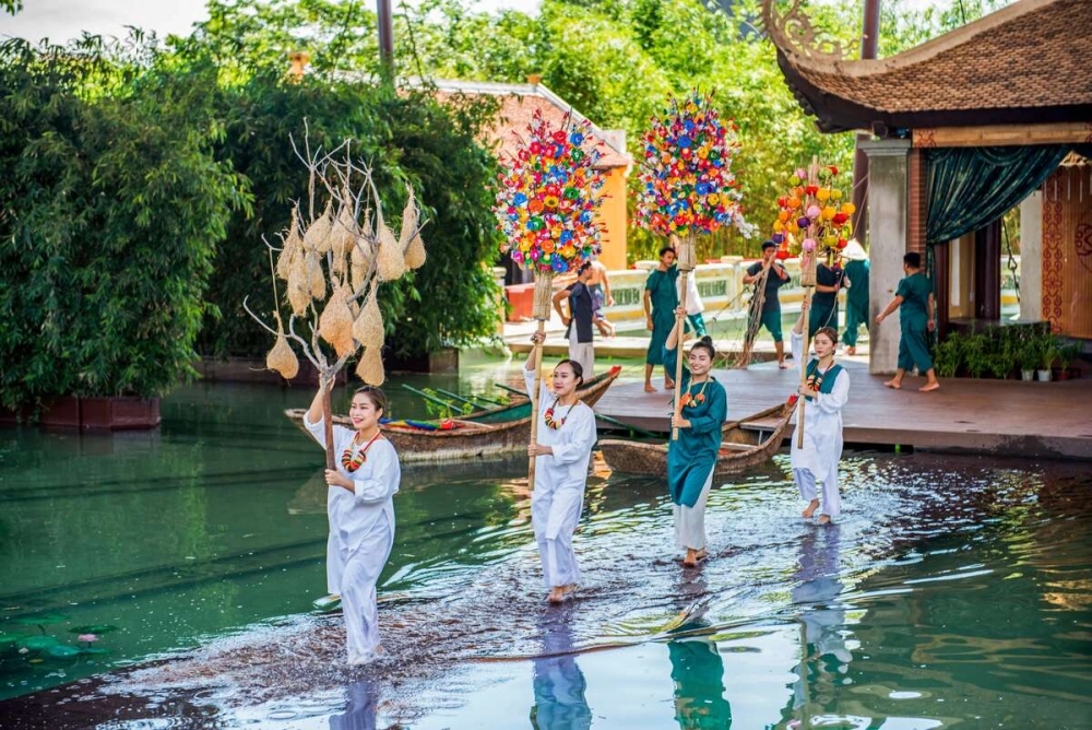 Vẽ phong cảnh Huế sáng tạo mang nét cổ kính đậm đà