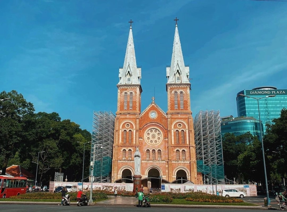 Khám phá vẽ tranh phong cảnh sài gòn đầy cảm hứng nghệ thuật