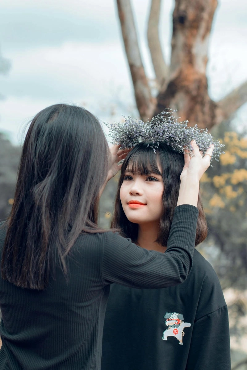 Khẳng định cá tính với avatar đôi bạn thân nữ ngầu chất lừ