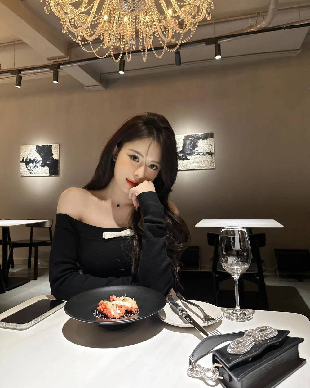 Ảnh avatar đẹp cho con gái cute với phong cách ngọt ngào