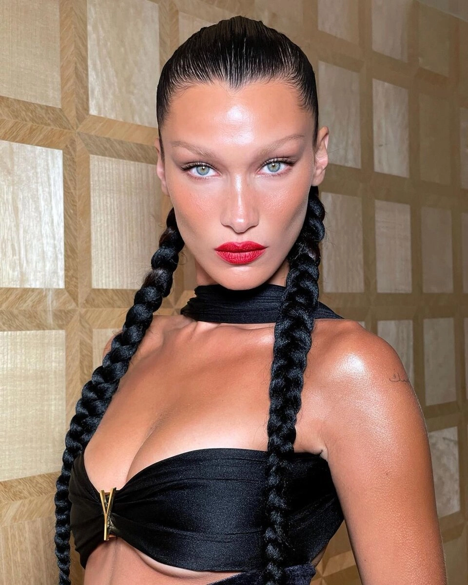 Bella Hadid bf, cô đang hẹn hò với Adan Banuelos