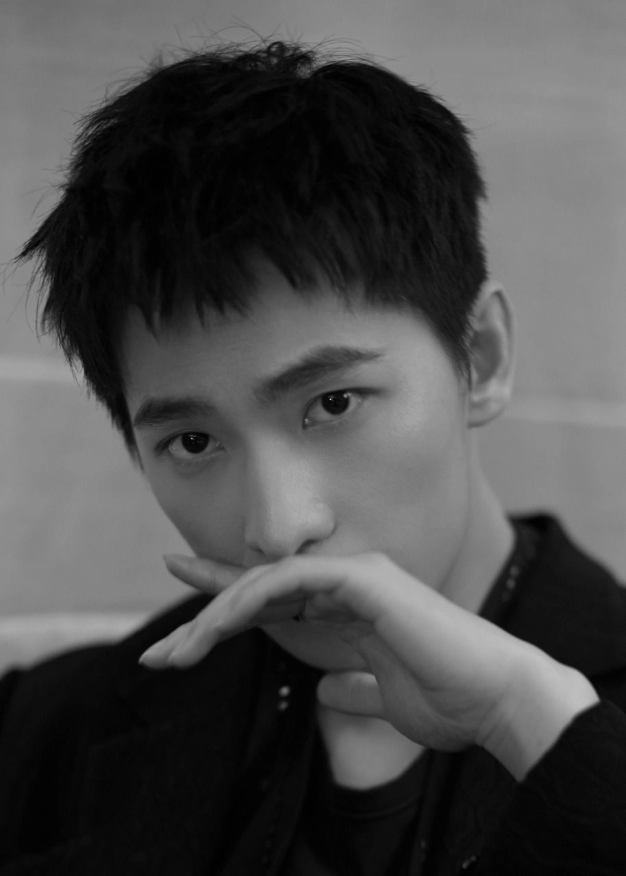 Dương Dương tuổi ngoài ba mươi vẫn trẻ trung