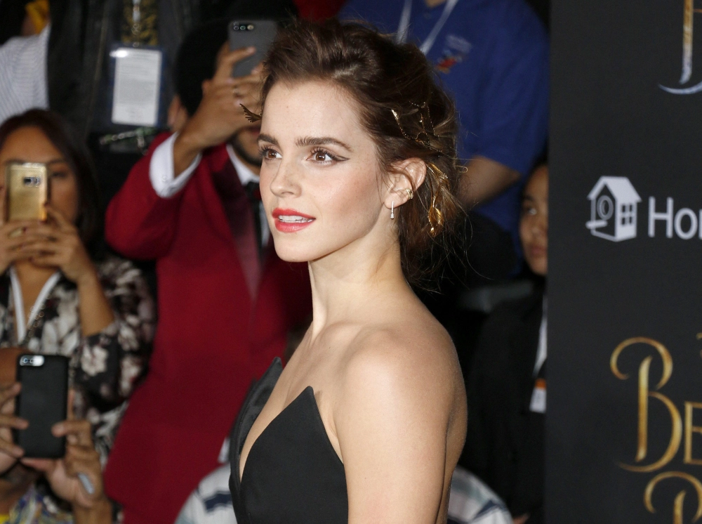 Emma Watson boyfriend lộ diện bên nữ diễn viên gây nhiều tranh cãi
