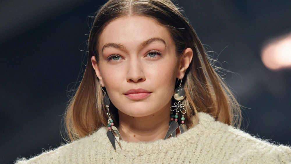 Gigi Hadid height, cô cao 1m80 với thân hình chuẩn người mẫu