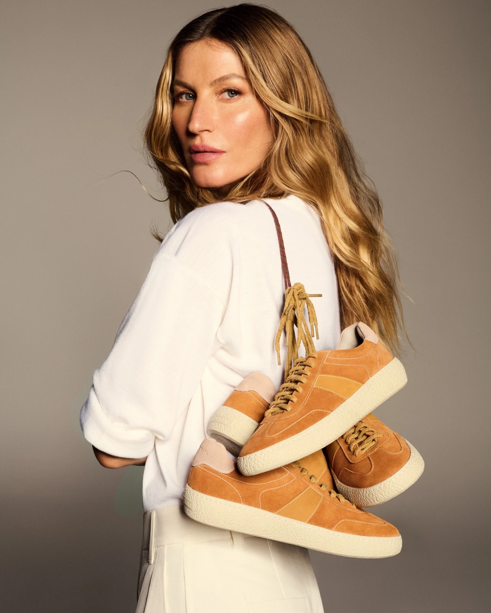 Gisele Bündchen young nhan sắc tuổi đôi mươi rực rỡ