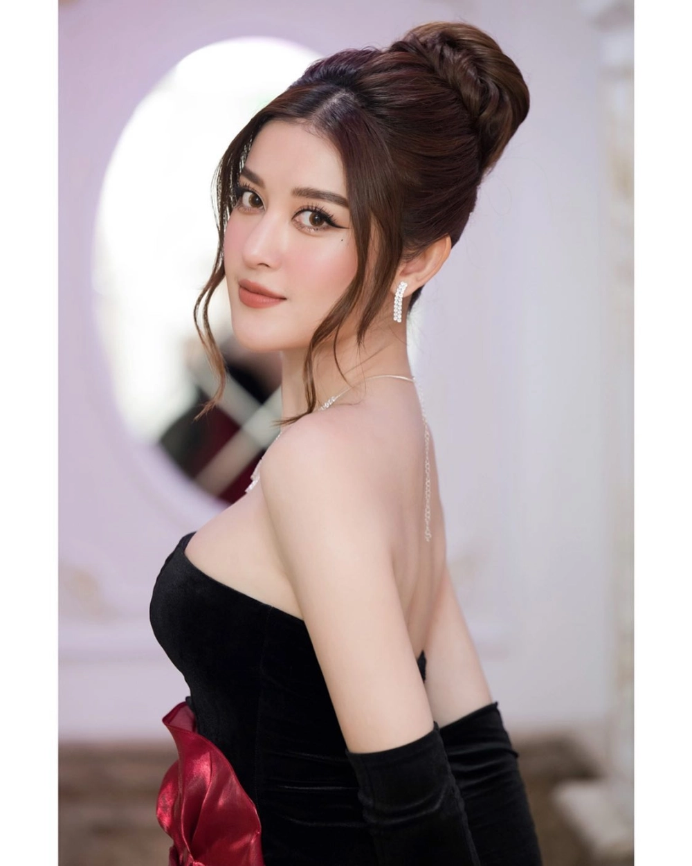 Hình nền hot girl 4k dễ thương và vẻ đẹp ngọt ngào, đáng yêu
