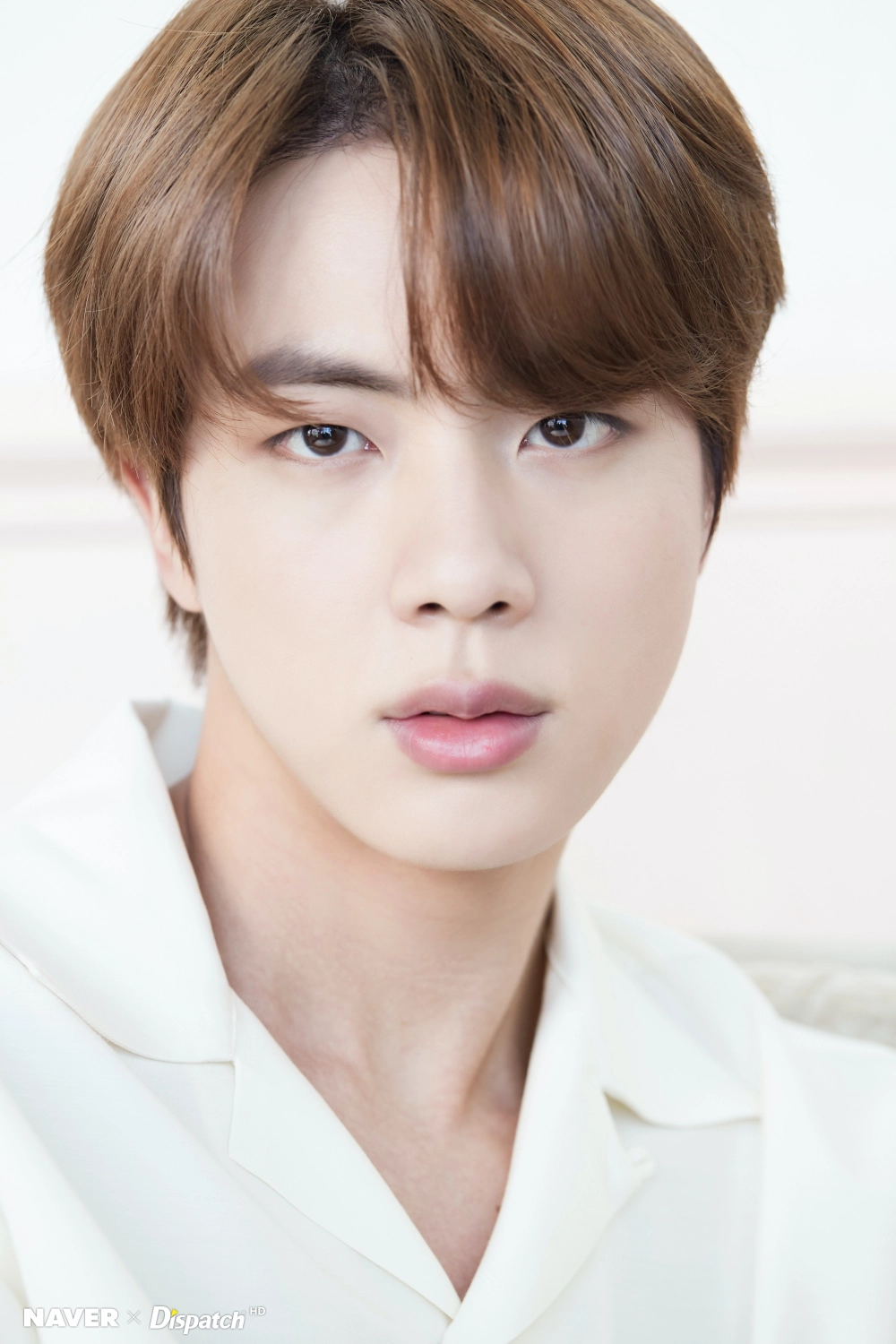 Album Jin BTS sản phẩm âm nhạc solo được mong chờ bùng nổ