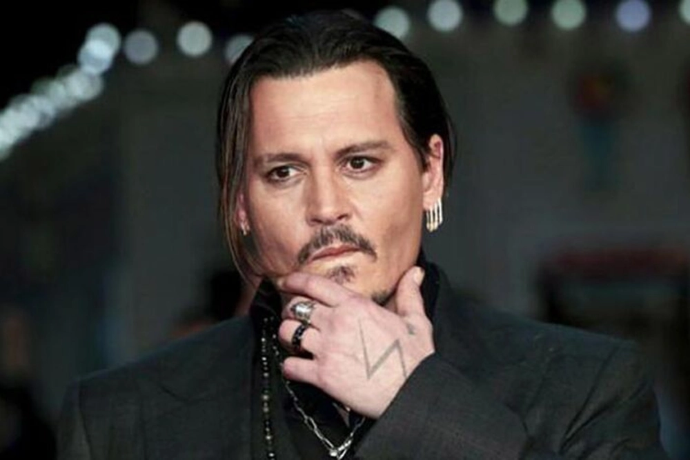 Willy Wonka Johnny Depp màn hóa thân kỳ lạ cuốn hút