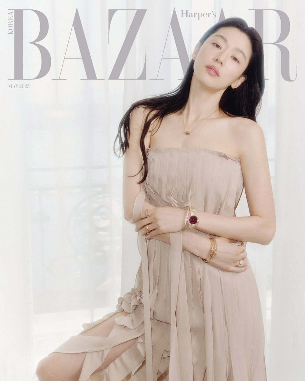 Diễn viên Jun Ji Hyun biểu tượng thời trang và diễn xuất