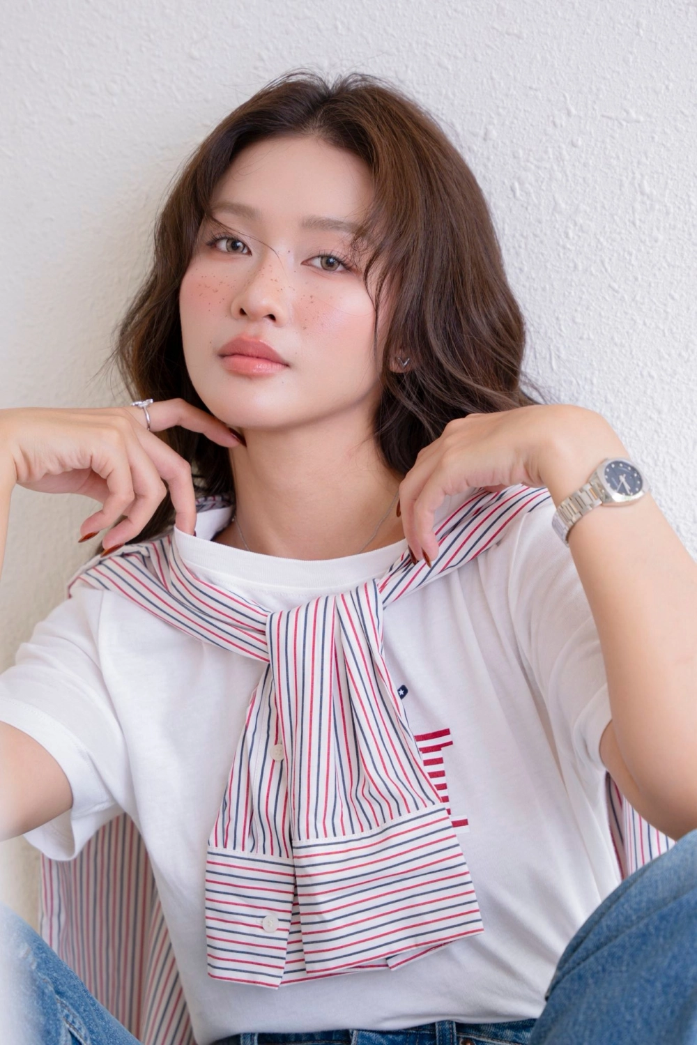 Hậu duệ mặt trời bản Việt giúp Khả Ngân vụt sáng