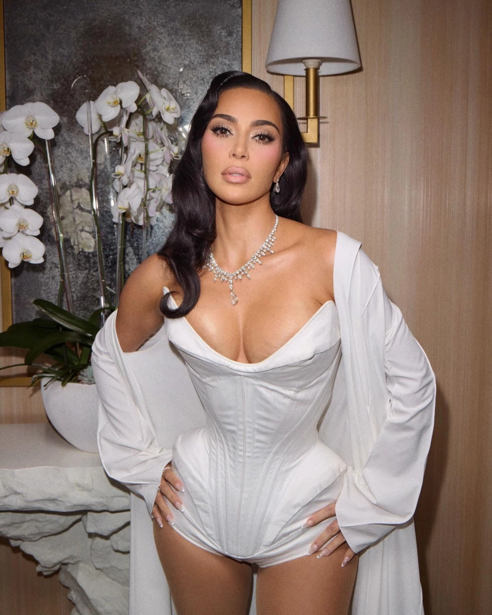 Kim Kardashian net worth hơn 1 tỷ đô đáng ngưỡng mộ