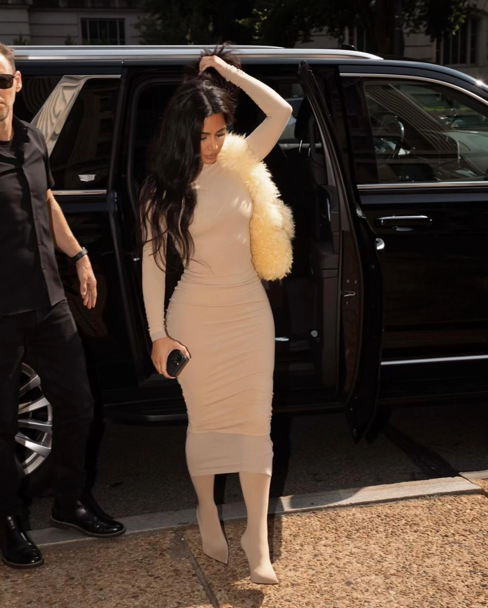 Instagram Kim Kardashian sở hữu trăm triệu người theo dõi