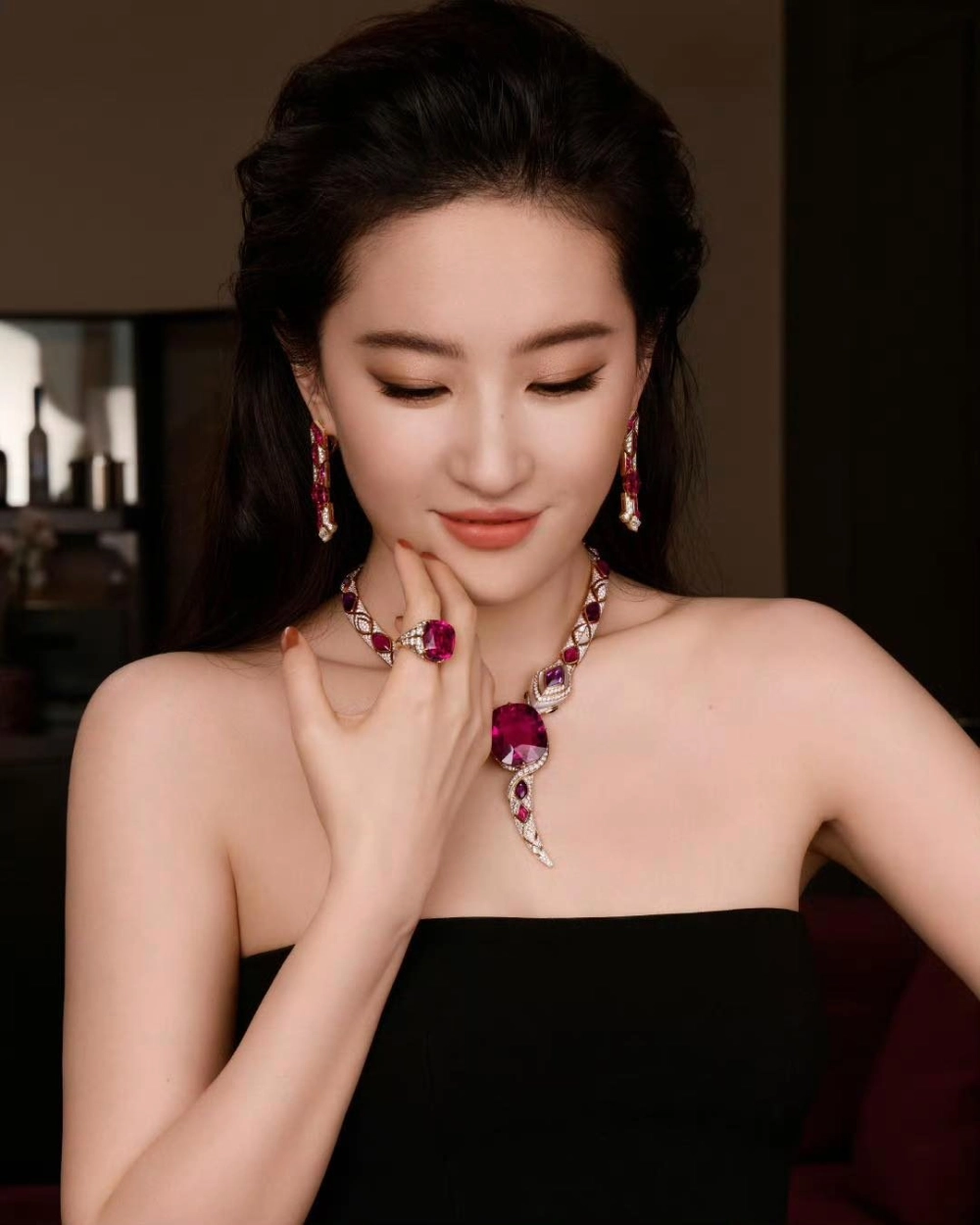Hoa Mộc Lan Lưu Diệc Phi và bước tiến ra quốc tế đầy ấn tượng