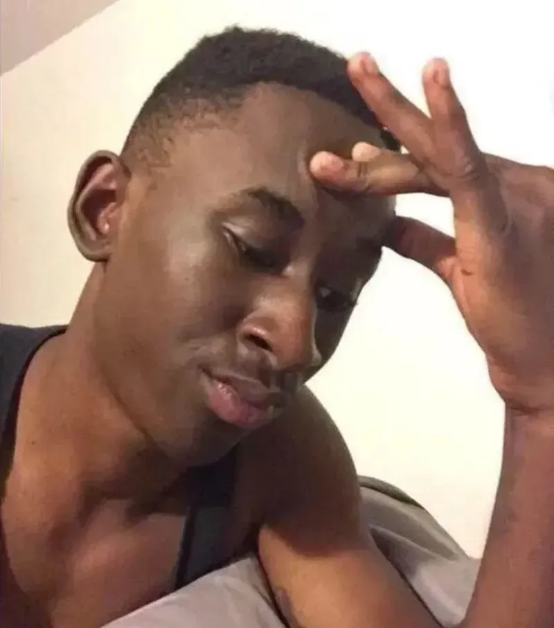 Lạc lối trong thế giới ảnh chế anh da đen hài