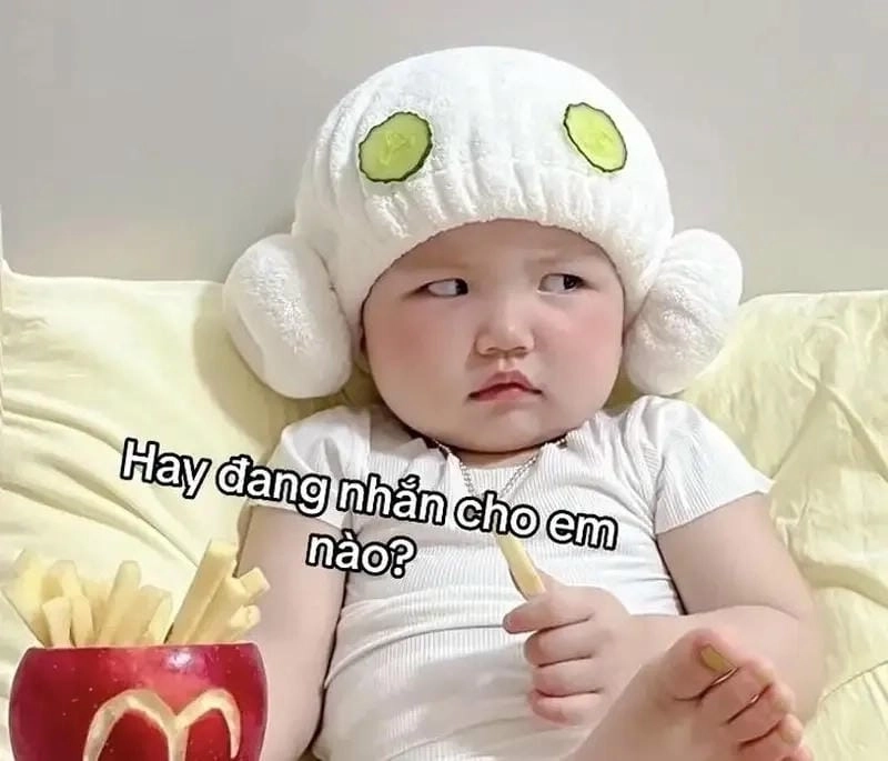 Săn lùng những khoảnh khắc ảnh meme em bé cute