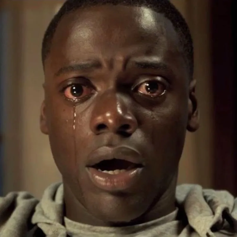 Lạc lối trong meme đau khổ tiếng Việt