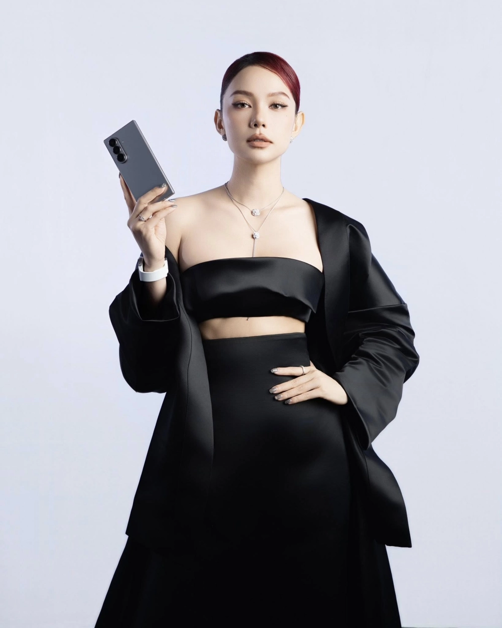 Nghệ sĩ Minh Hằng gặt hái nhiều thành công trong âm nhạc và điện ảnh