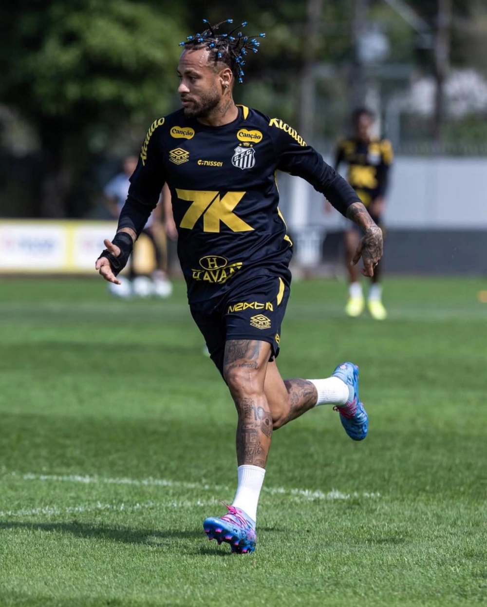 Neymar Jr. ngôi sao bóng đá Brazil tài năng