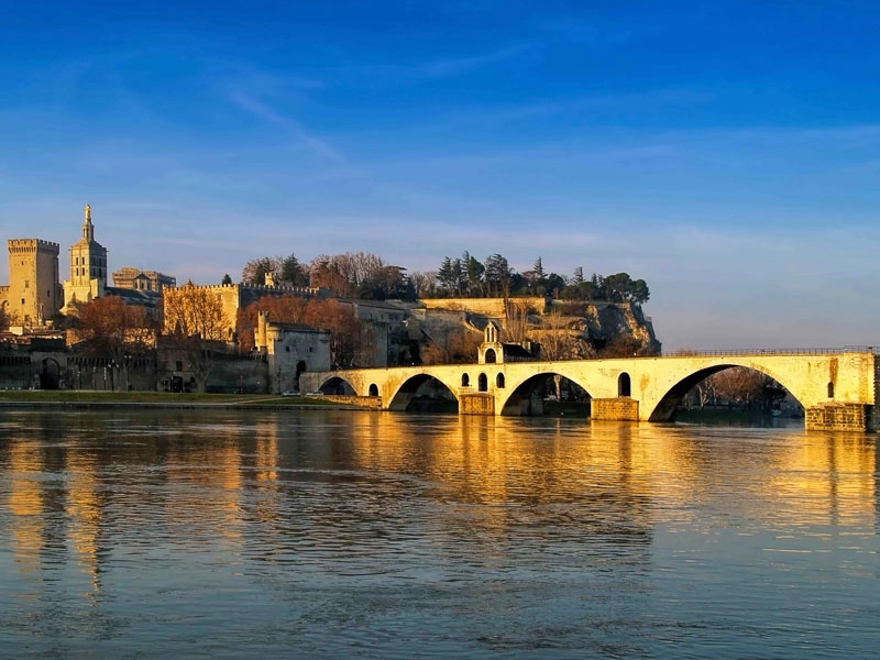Khám phá phong cảnh Paris thơ mộng và lãng mạn