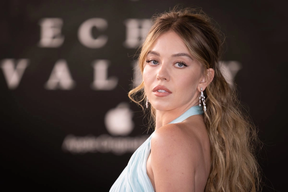Sydney Sweeney advertisements khẳng định sức hút thương hiệu toàn cầu