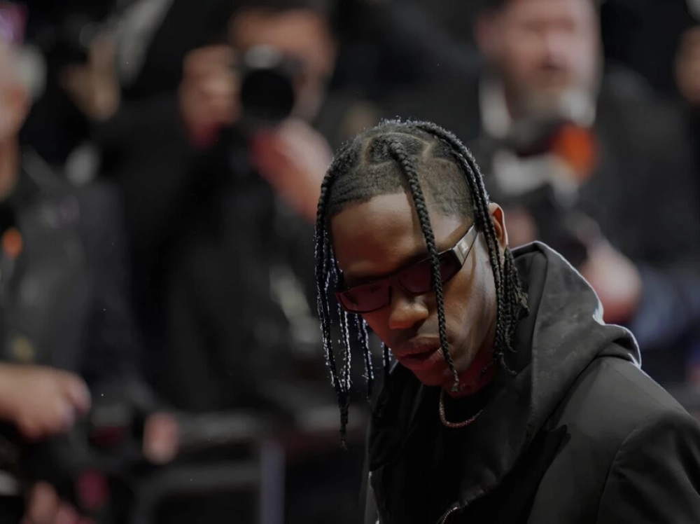 Kylie Jenner Travis Scott chuyện tình thu hút dư luận