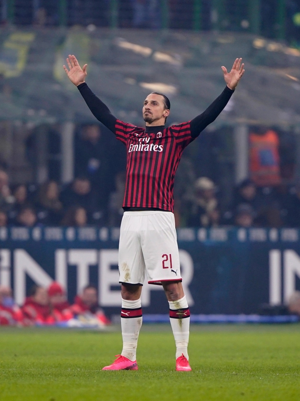 Zlatan Ibrahimović age vẫn giữ phong độ ở tuổi xế chiều