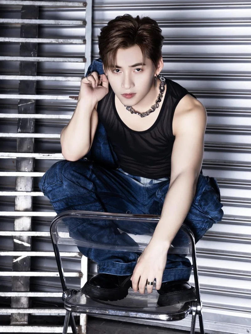 Fan tò mò Hùng Huỳnh sinh năm bao nhiêu và thông tin mới nhất