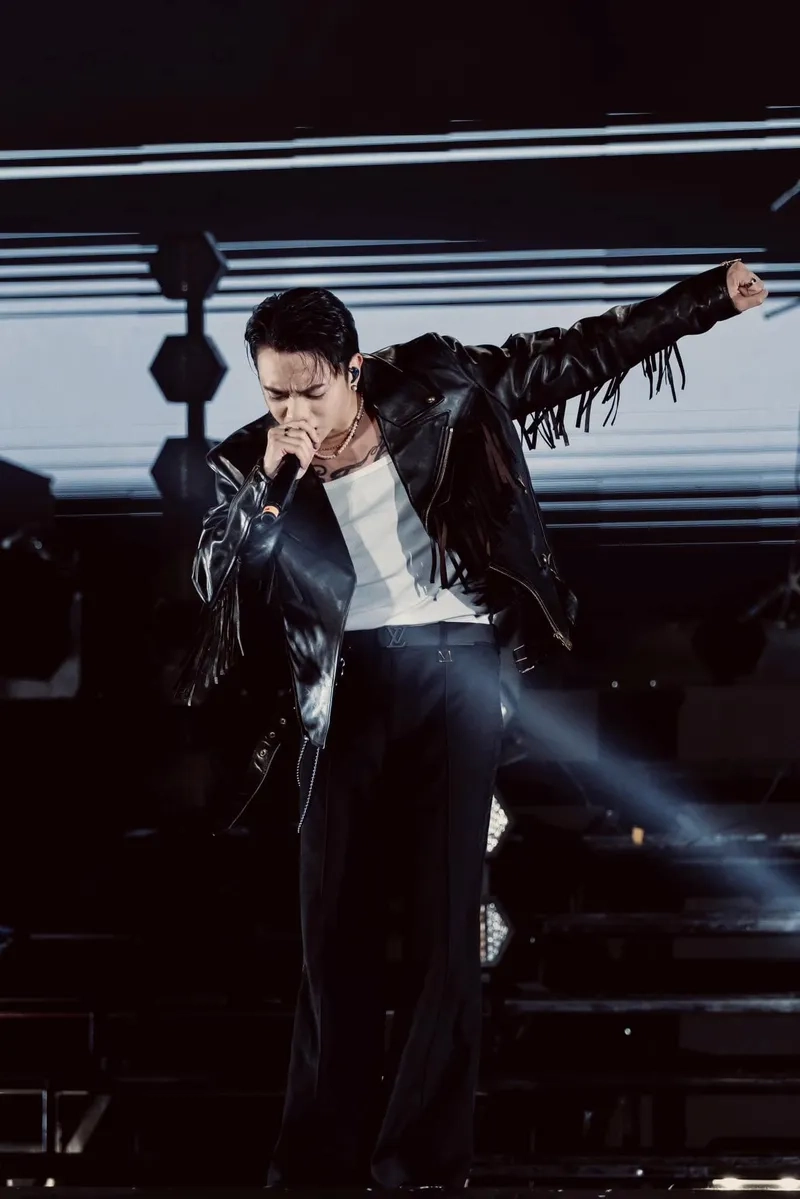 Nhiều fan tìm kiếm Soobin Hoàng Sơn chiều cao chuẩn của nam ca sĩ