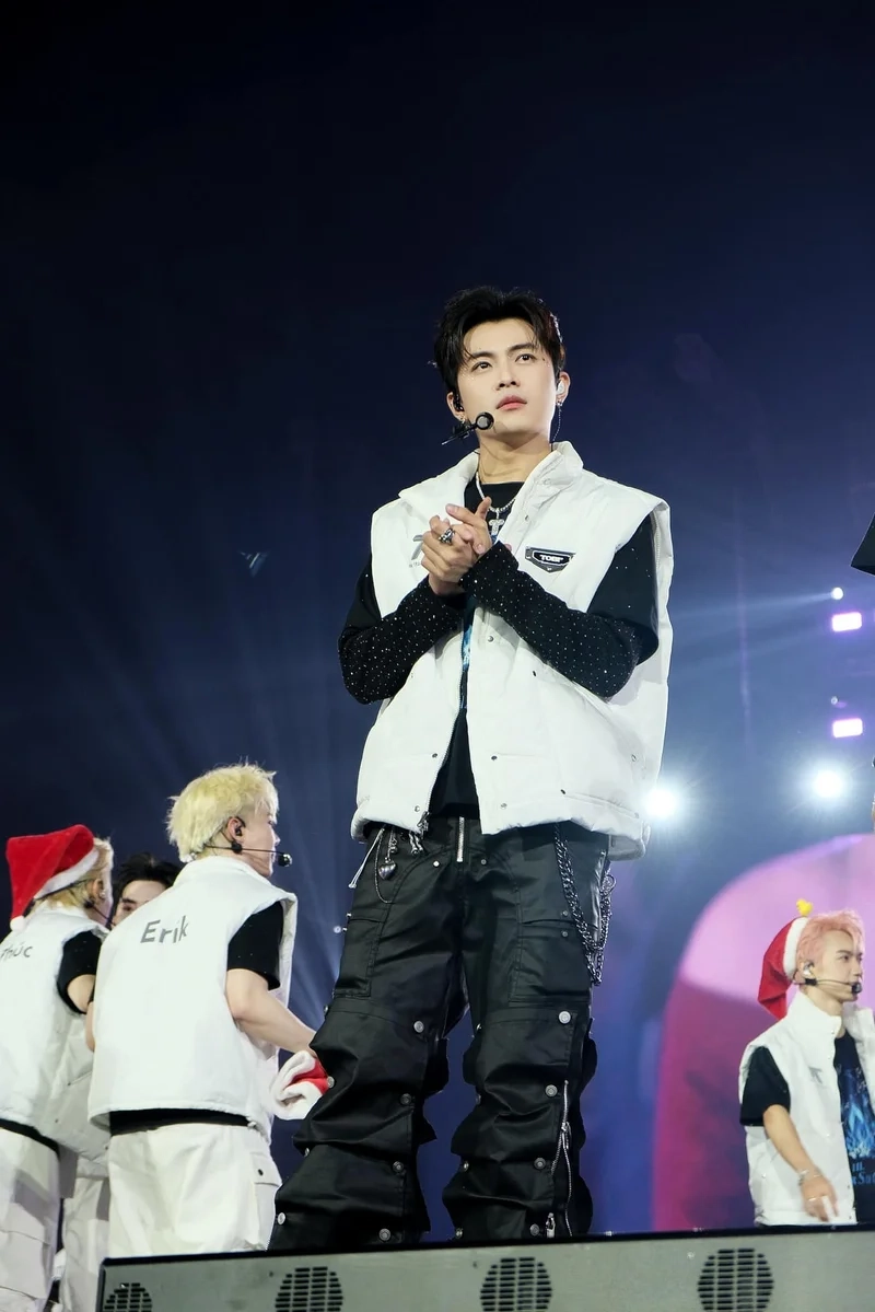 Bạn đã biết Gin Tuấn Kiệt là ai trong làng giải trí Việt chưa