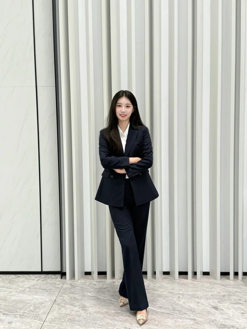 Xu hướng mới với gái mặc đồ công sở thời trang