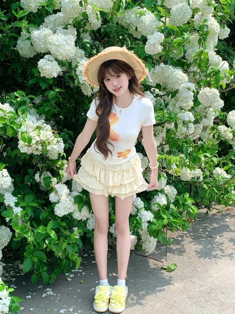 Gam màu mơ mộng trong concept gái xinh bên hoa pastel cực chill