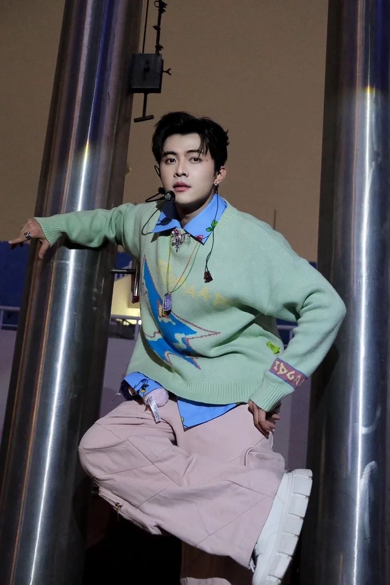 Fan săn tìm tài khoản Instagram Gin Tuấn Kiệt để theo dõi thần tượng