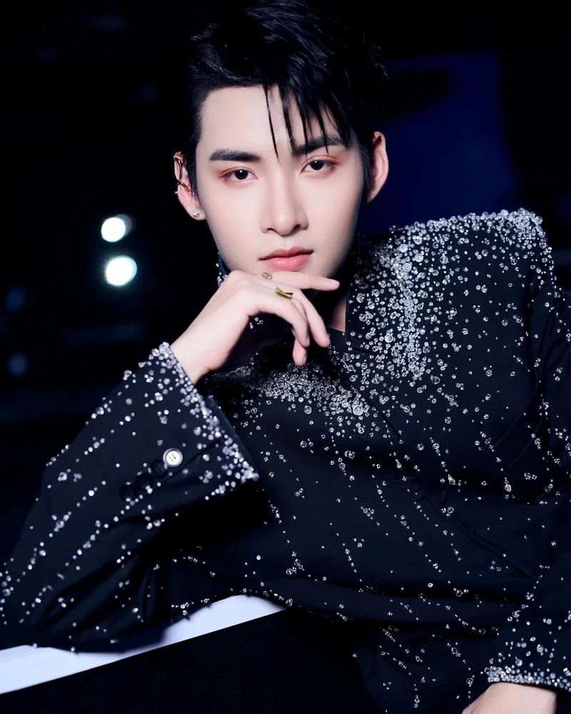 Nhiều người thắc mắc Hùng Huỳnh Gemini là ai