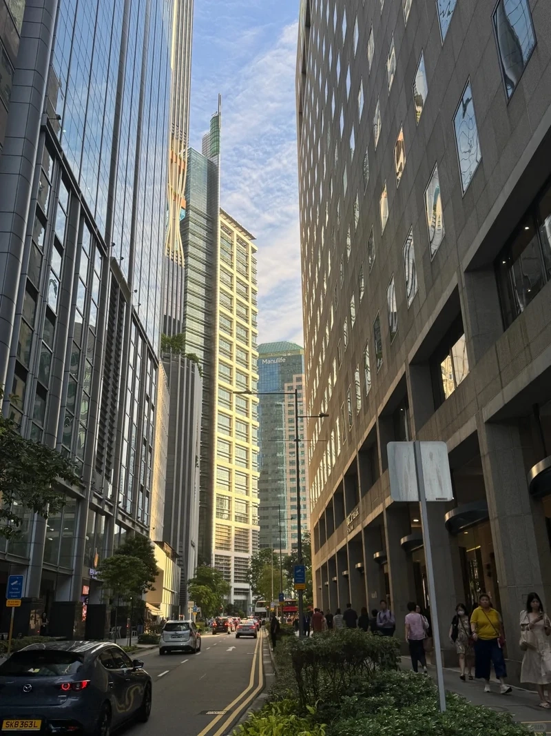 Nhịp sống sôi động của phong cảnh Singapore trung tâm thành phố