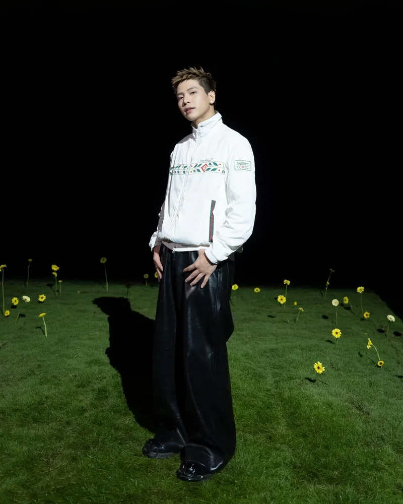 Visual cực phẩm của Quân AP đẹp trai khiến fan mê mẩn