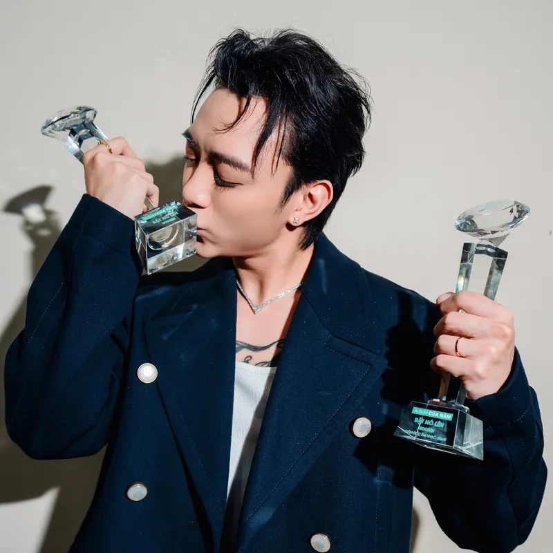 Cộng đồng mạng săn tìm Soobin Hoàng Sơn Instagram mới nhất