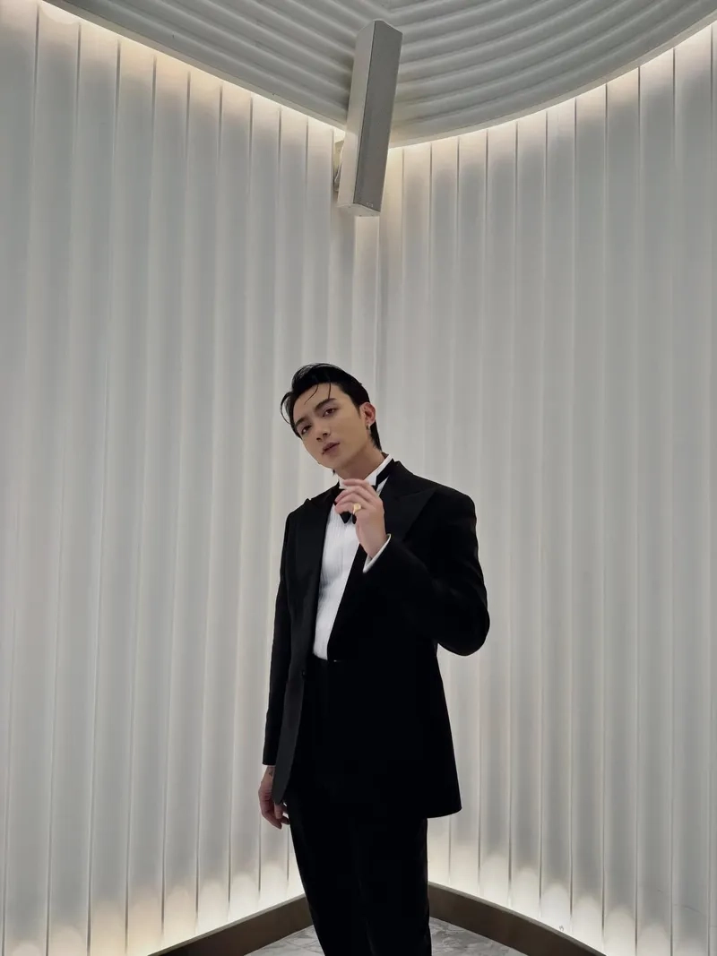 Ca khúc cảm xúc Vẫn Nhớ Soobin Hoàng Sơn khiến fan xúc động