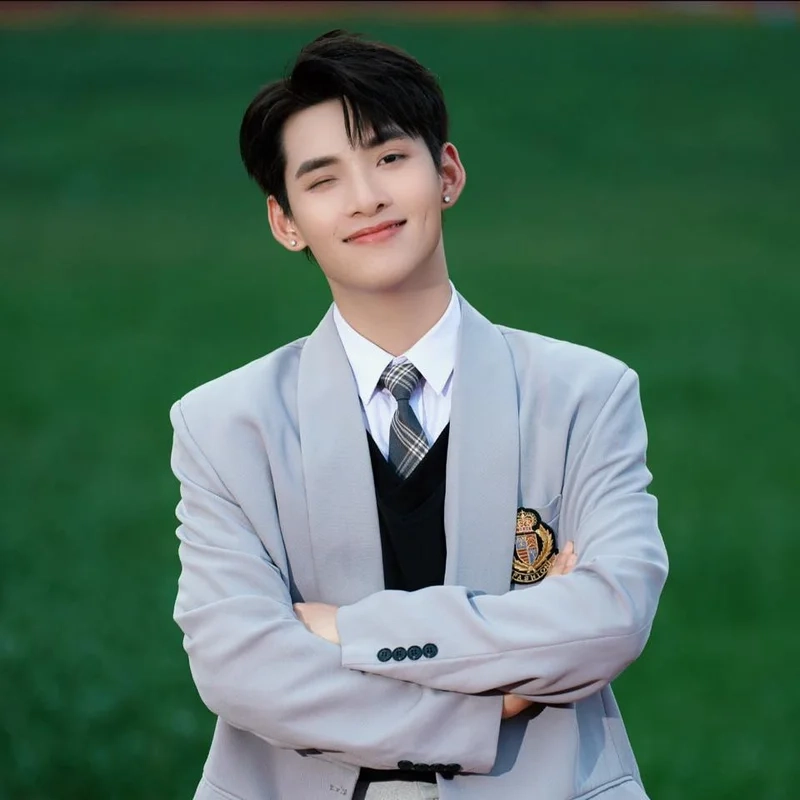 Sự thật thú vị về tên thật Của Hùng Huỳnh khiến fan bất ngờ