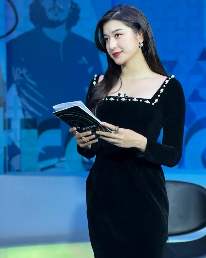 Á hậu Huyền My đầy nhiệt huyết và năng động trong vai trò MC thể thao