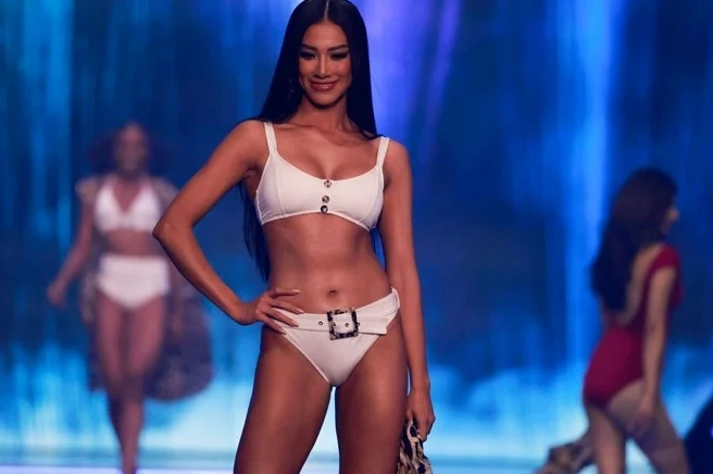 Á hậu Kim Duyên khoe vẻ đẹp rạng rỡ và quyến rũ trong một sự kiện